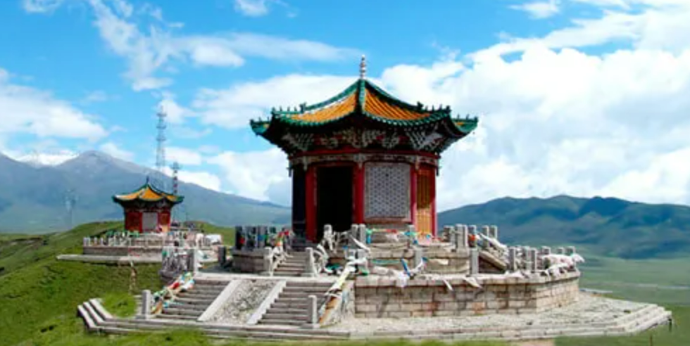 Riyue Mountain